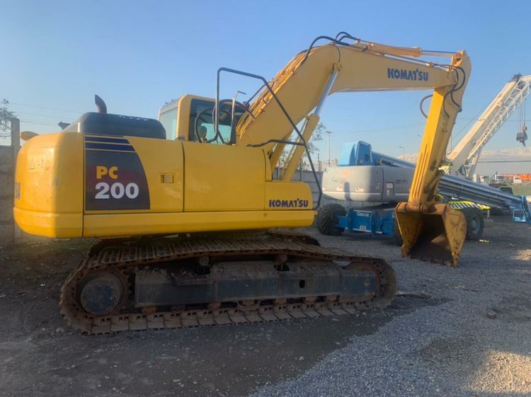 Komatsu PC200 8 Tracked Excavator