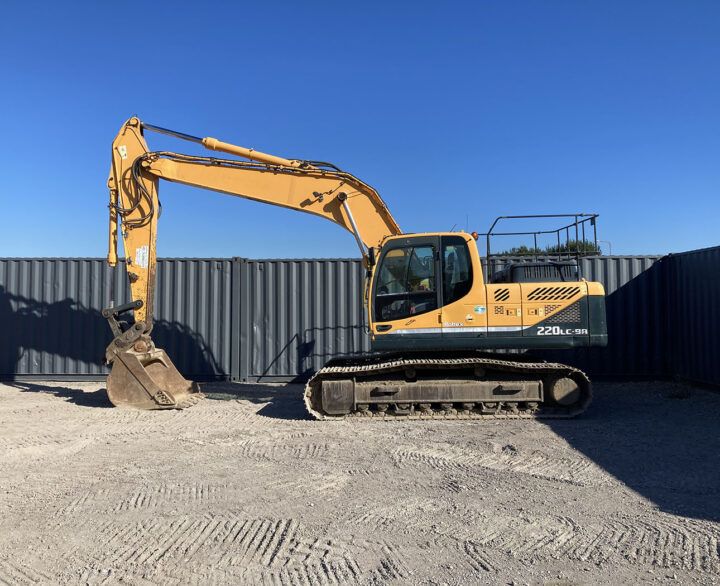 Hyundai R220LC 9A Tracked Excavator