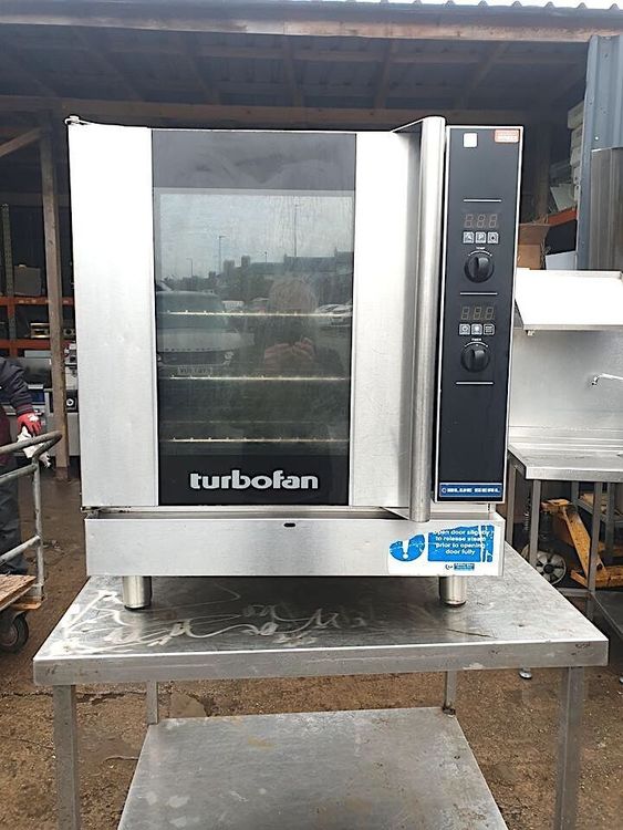 Blue Seal Turbofan G32D4 N 170 Ltr Natural Gas Convection Oven