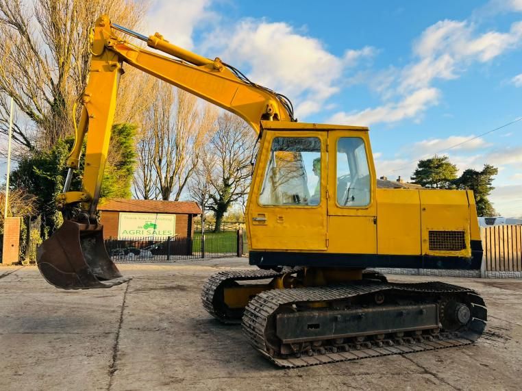 Liebherr 900 Tracked Excavator