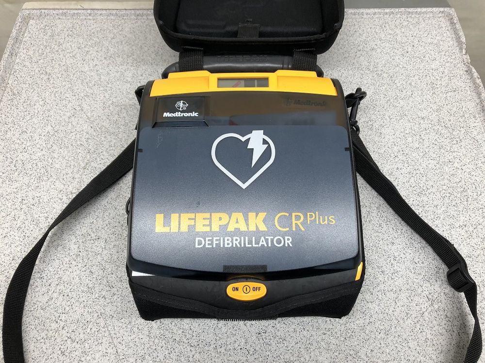 Physio Control Lifepak CR Plus Defibrillator