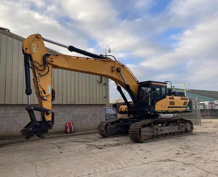 Hyundai HX520L Tracked Excavator