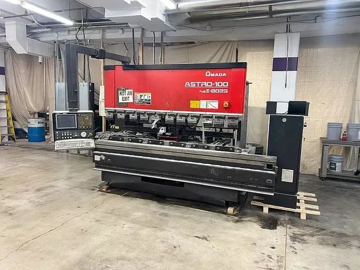 Amada ASTRO-100 FBDIII-8025M  CNC PRESS  UPACTING BRAKE 80 TONS