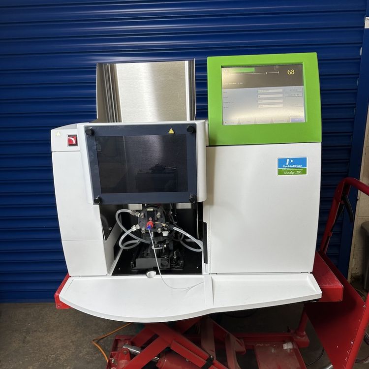 Atomic Absorption Spectrophotometer AAnalyst 200 AA Spectrometer