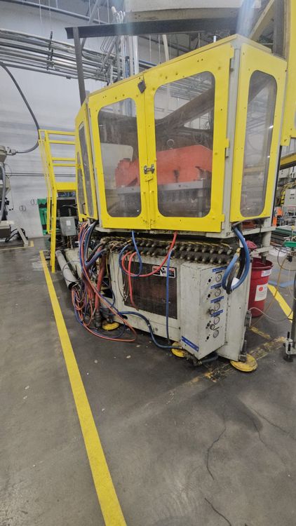 Uniloy 122-3 Injection Blow Molding Machine 122 T