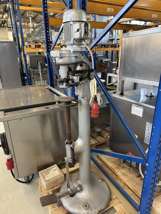 Lanico V10 A, Seamer For Cans