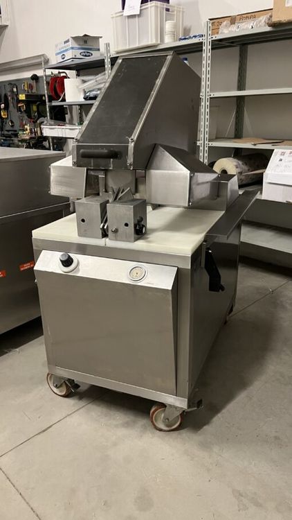 CGZ Pneumatic scimitar cutter