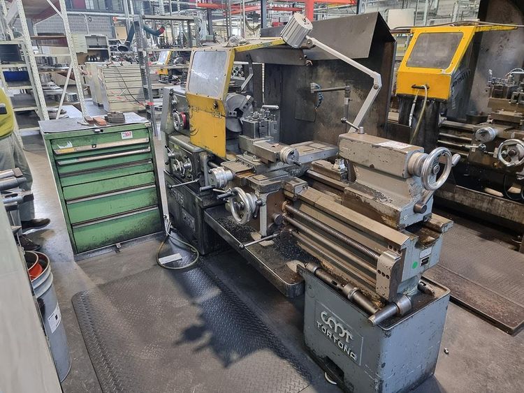 Ursus Engine Lathe 1000 rpm Ø 505 x 1000 mm