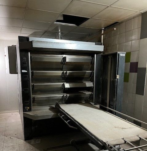 Eurofours Trophée electric floor oven