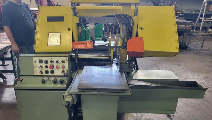 W.F.Wells W-10-2 Band Saw Semi Automatic