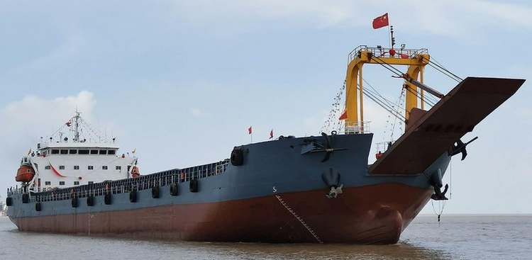 Self-Propelled Deck Barge with Bow Ramp 10,000 DWT, 116 m