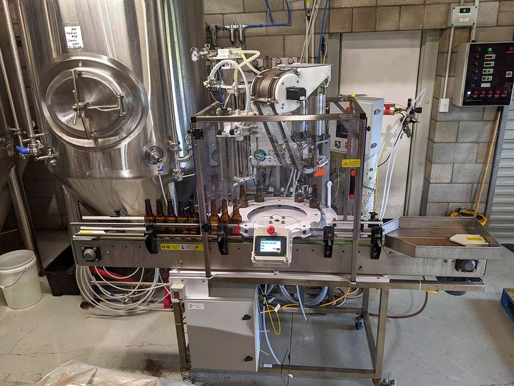 Microbrewtech REV500 AUTOMATIC COUNTER PRESSURE FILLER WITH CROWN CAPPING