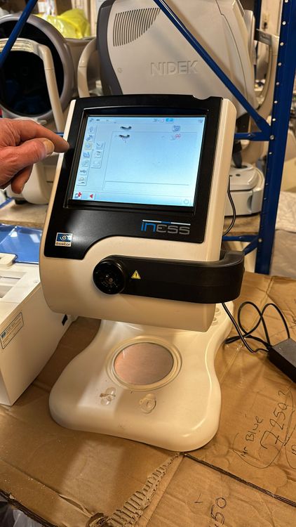 Essilor Iness Tracer/Blocker