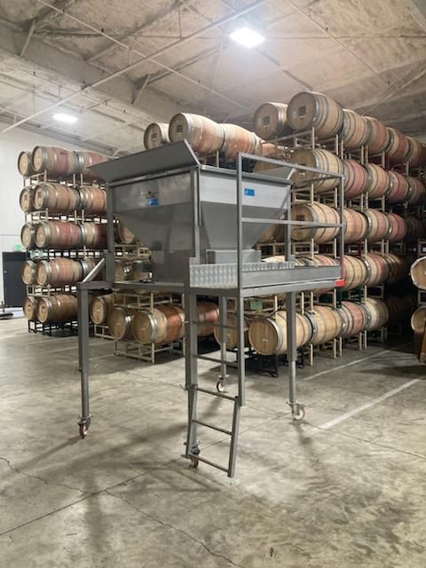 Milani  Dosing Hopper