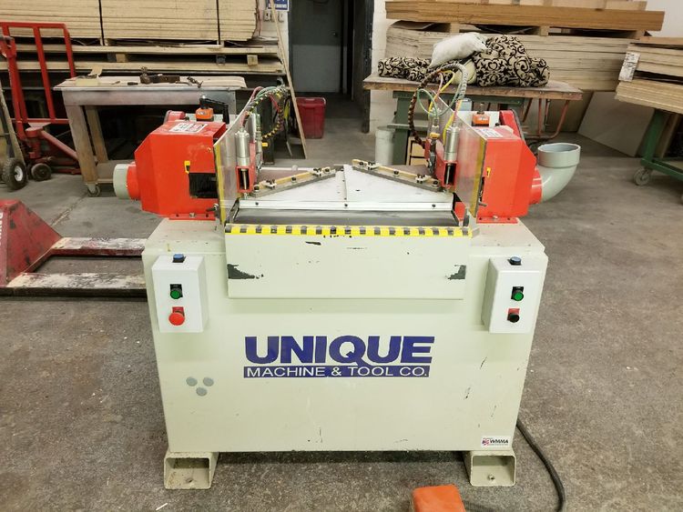 Unique 313 Automatic Miter Door Machine