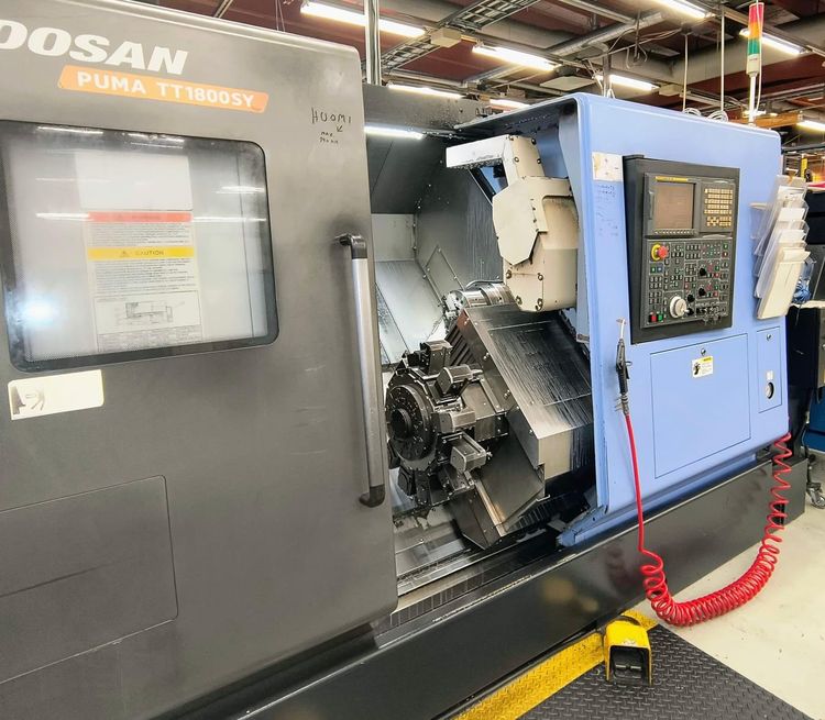 Doosan FANUC 18i series Variable PUMA  TT 1800 SY 2 Axis