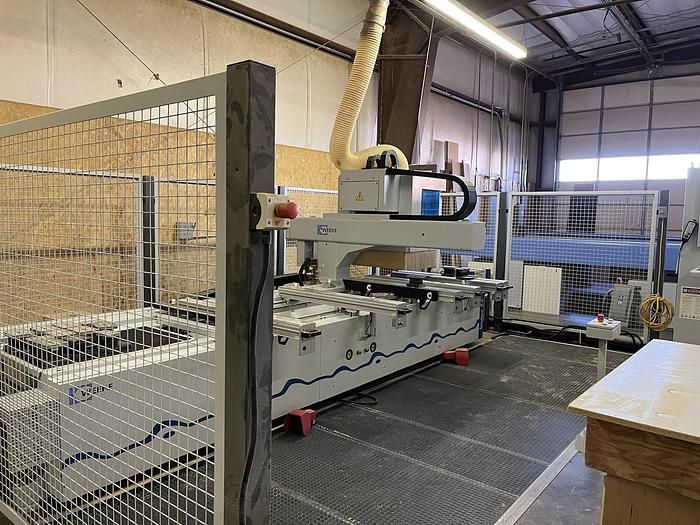 Weeke Venture 2.5 CNC Pod and Rail Router