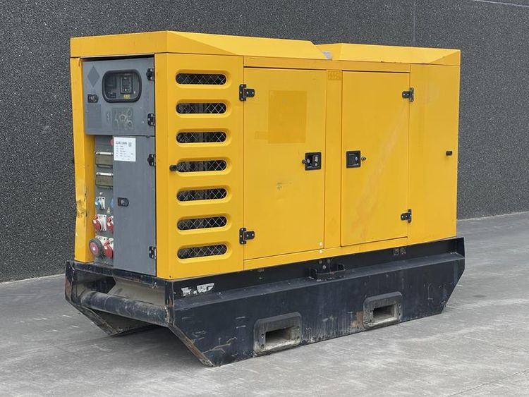 SDMO R 110 C 3 110 kVA