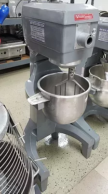 30 Qt Mixer