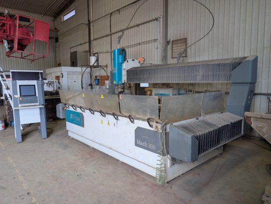Flow Mach 300  CNC Controller