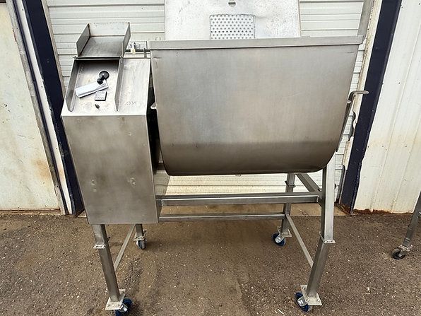 Daniels DMX 500 pound  Mixer