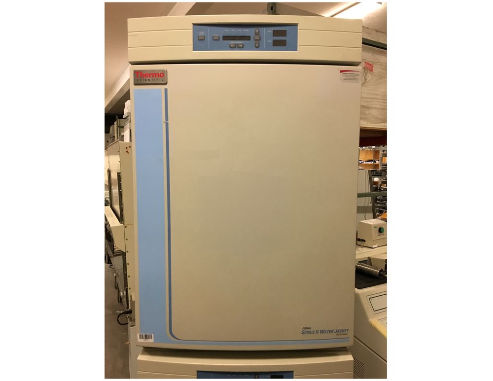 Thermo Fisher 3110 CO2 Water Jacketed Incubator