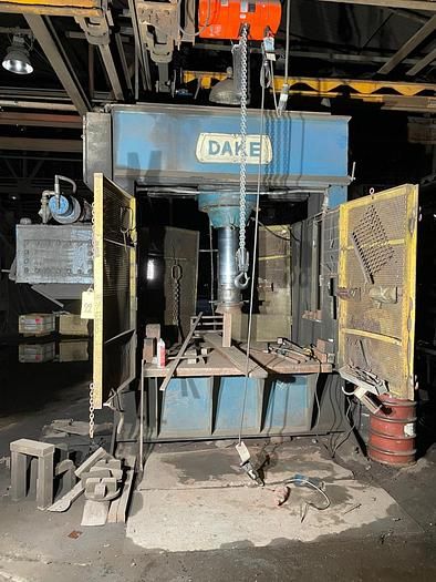Dake 923-335 300 TON