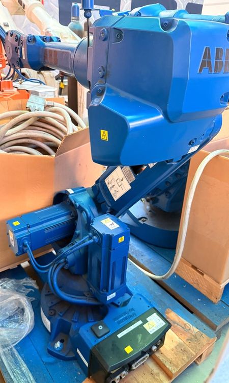 ASEA Brown Boveri (ABB) IRB 2600 6 Axis 12 kg