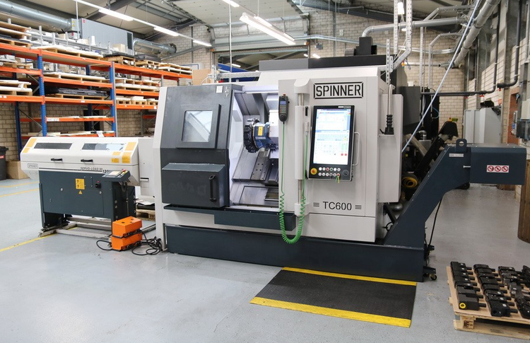 Spinner Siemens 840 DE 3.000 min -1 TC 600-65 SMCY 2 Axis