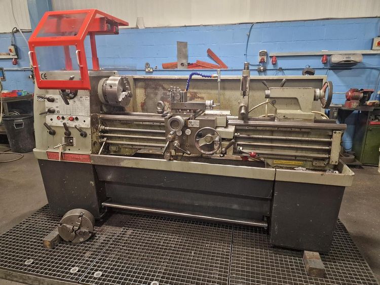 Colchester STRAIGHT BED CENTRE LATHE 2000 rpm TRIUMPH 2000 15" x 50"