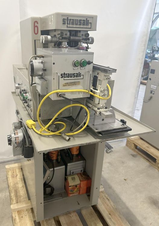 Strausak 70 Pivot burnishing machine