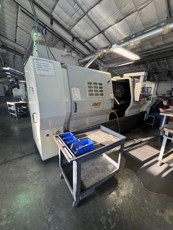 Femco FANUC Oi-TD CNC 2500 rpm HL-55/2000 2 Axis