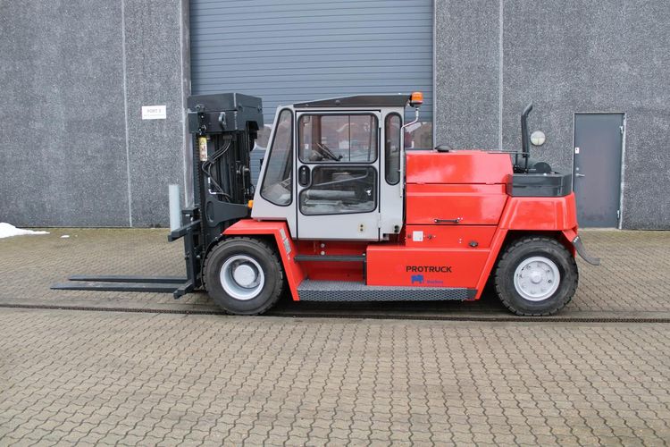 Kalmar DCD80-6LB Capacity (kg) 8000