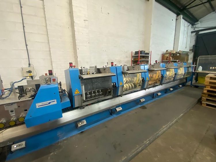 MULLER MARTINI Bravo Plus Gather Stitcher Trimmer