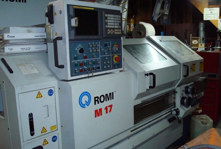 Romi FANUC 21i-T CNC Control 4000 rpm M17  2 Axis