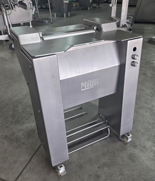 Maja Membrane Skinner