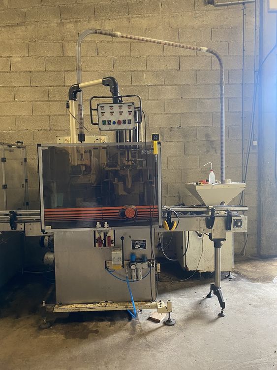 Valentini 2500 WIREHOOD CAPPER