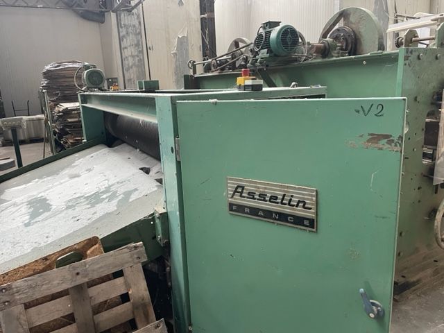 Asselin pre-needle loom (drum tacker)