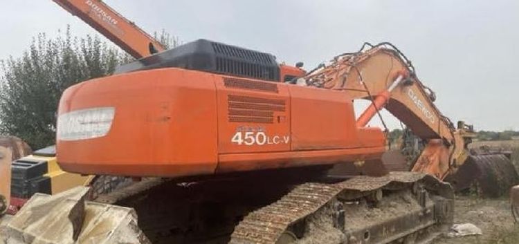 Doosan SL 450 LC-V Tracked Excavator