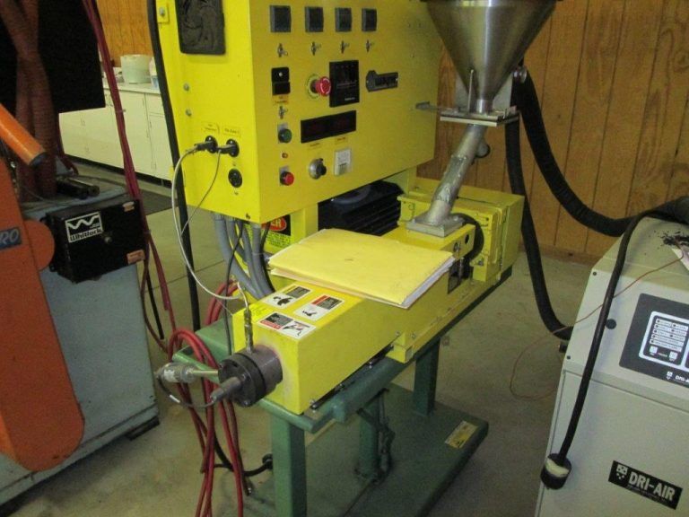 Wayne 1″ Table Top 241 Extruder