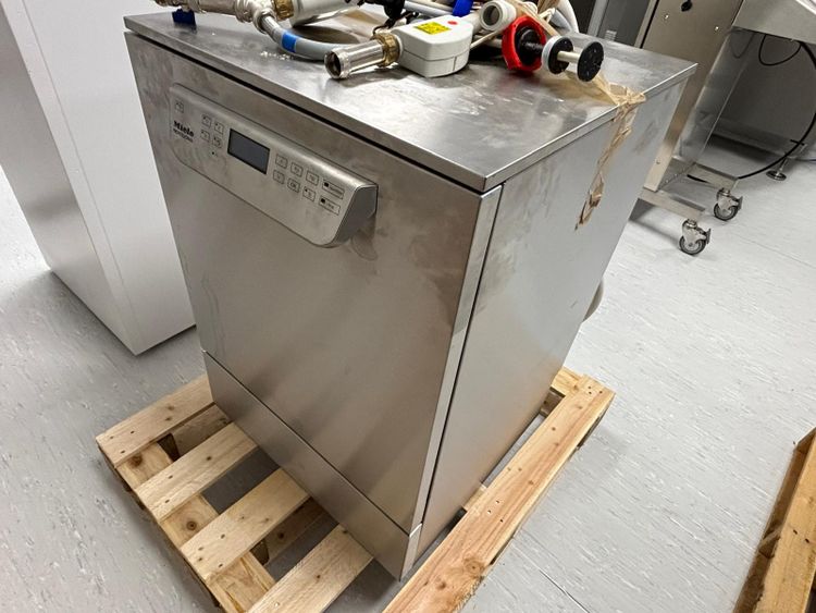 Miele PG8583 Laboratory Dishwasher