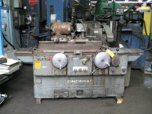 Cincinnati 6" x 18" PLAIN CYLINDRICAL GRINDER