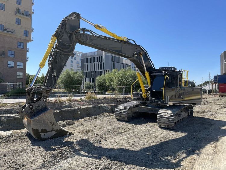 Doosan 300LC7 Tracked Excavator