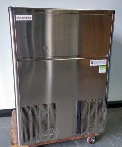 Bromic Self Contained Solid Cube Ice Machine