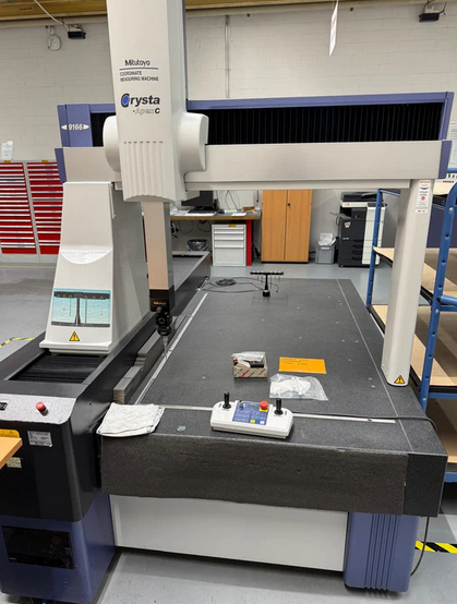 Mitutoyo CRYSTA APEX C 9166