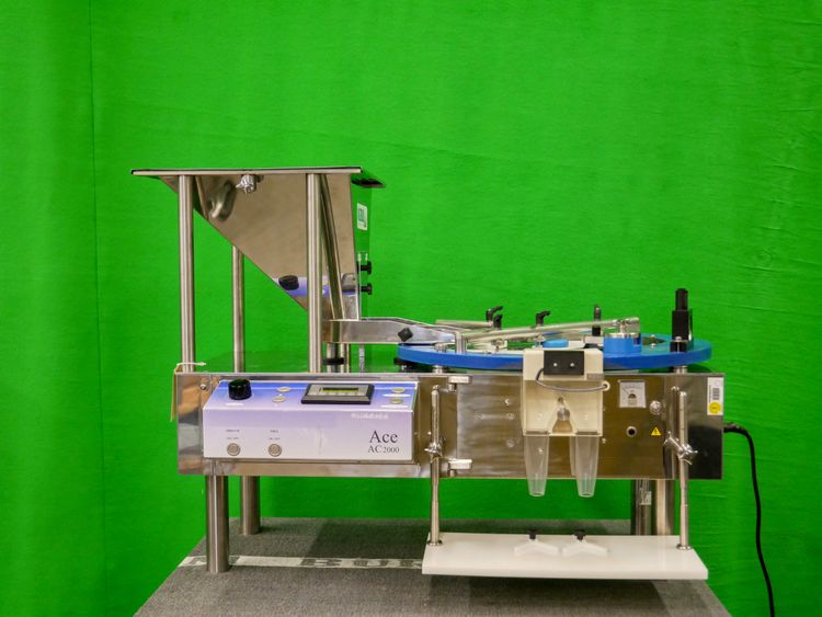 KBW AC2000 Electronic tabletop counting and filling machine