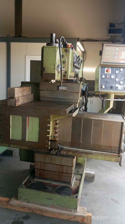 Intos FNGJ 32 Band Saw 2000 rpm