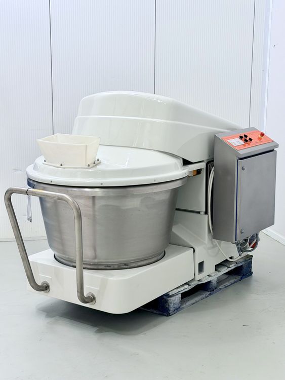 WP UC120 A spiral mixer