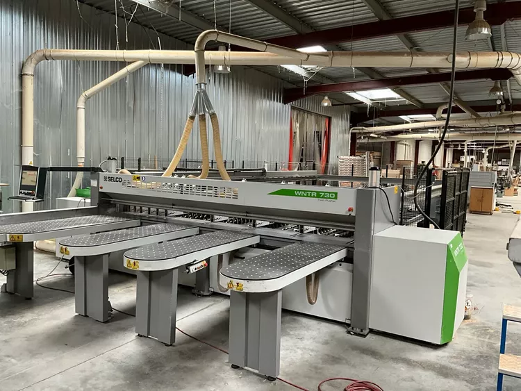 Closure of industrial carpentry shop Sofams