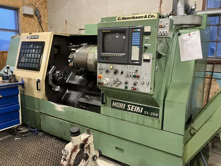 Mori Seiki CNC CONTROL 3500 rpm SL-25M 2 Axis